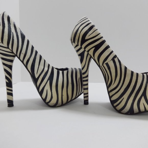 ANDRES MACHADO Zebra Pattern High Heels - Picture 6 of 14
